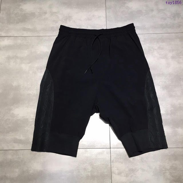Y-3運動短褲 19春夏最新薄款 Y-3黑色男士休閒短褲  tzy1856