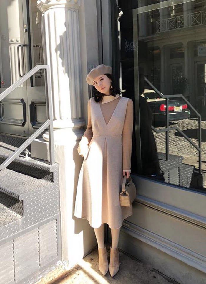 Chanel香奈兒 法國專櫃同步新款 小高斜領撞色打底衫 毛呢背帶裙 套裝 顯高顯瘦  xly1138