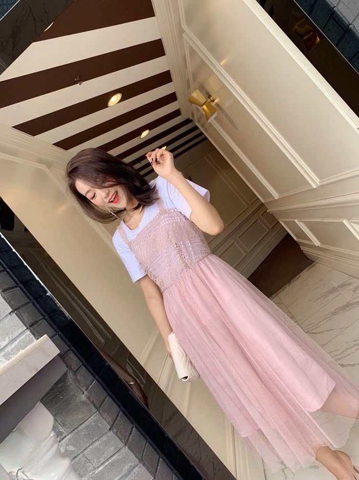 Chanel女裝 香奈兒連衣裙 法國專櫃同步 2019新款 水溶花拼接網紗 背帶裙 百搭T恤兩件套  xly1409