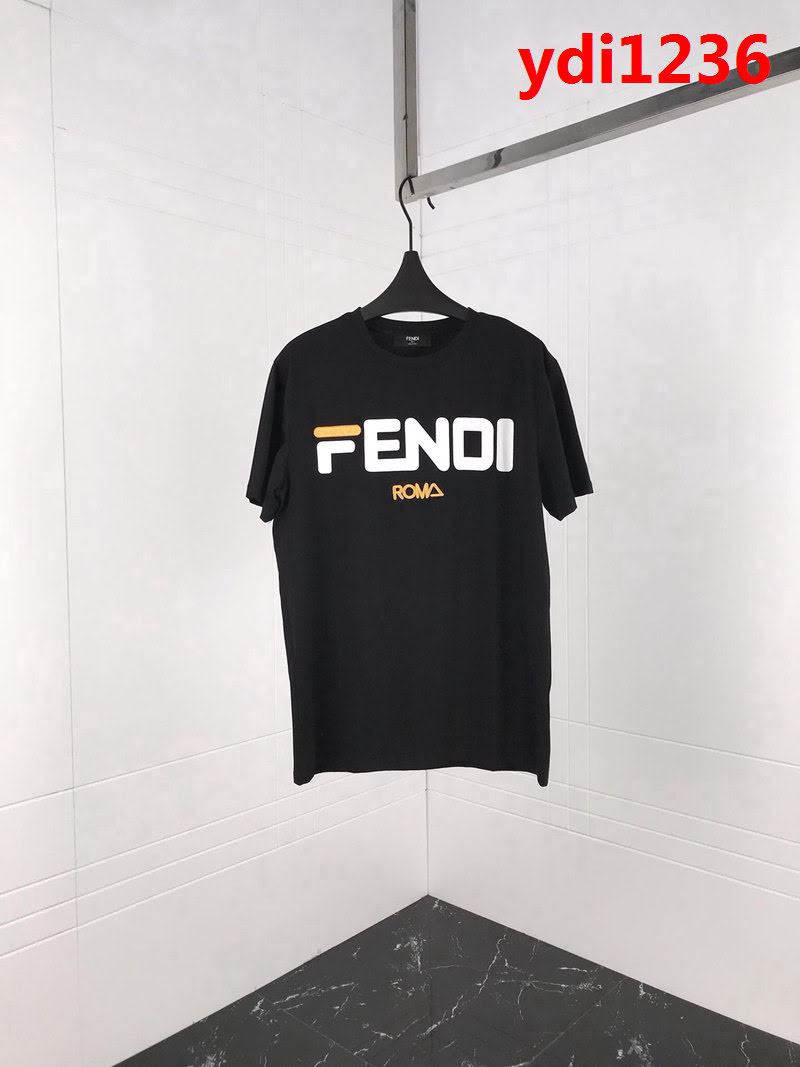 FENDI芬迪 19ss春夏新款 品牌logo印花 百搭款短袖 男女同款 ydi1236