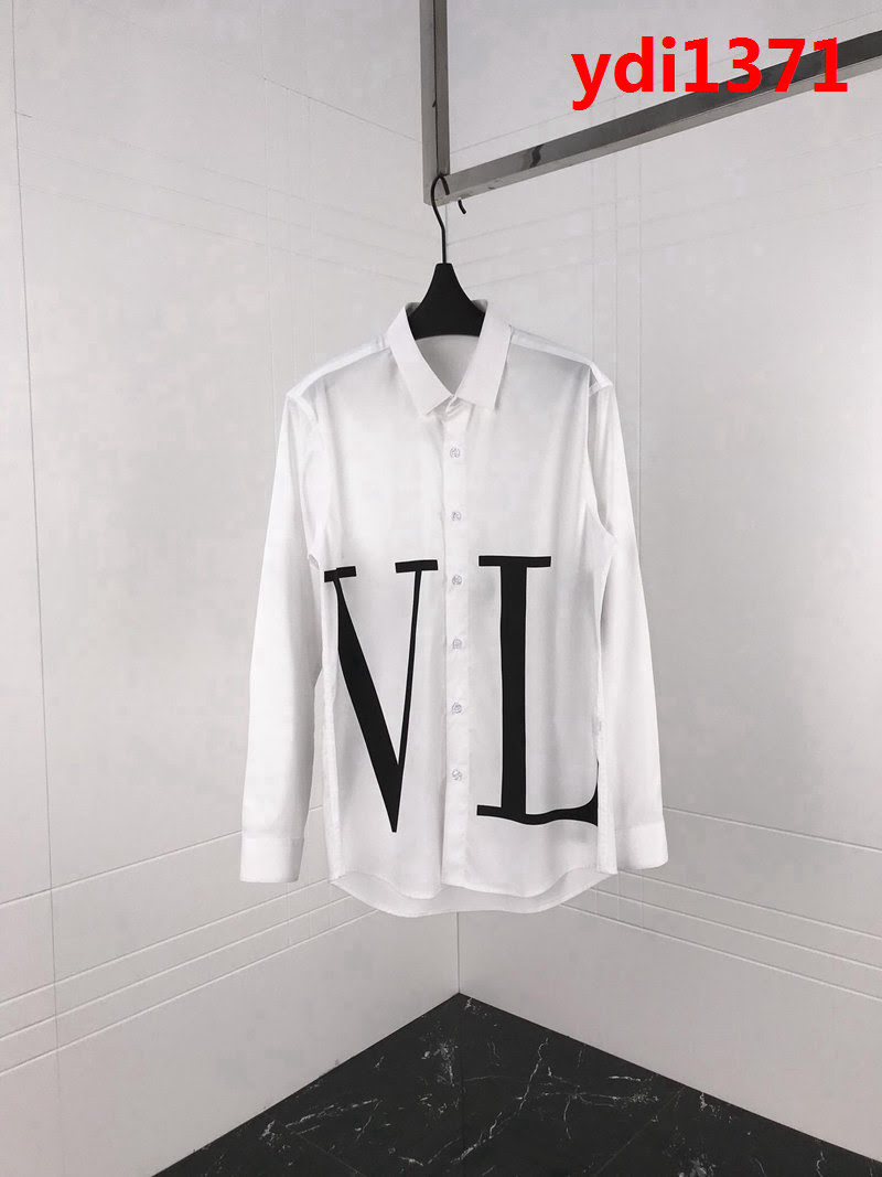 VALENTINO華倫天奴 高端系列 18FW秋冬 VLTN系列 百搭款 府綢男款長袖襯衣 ydi1371