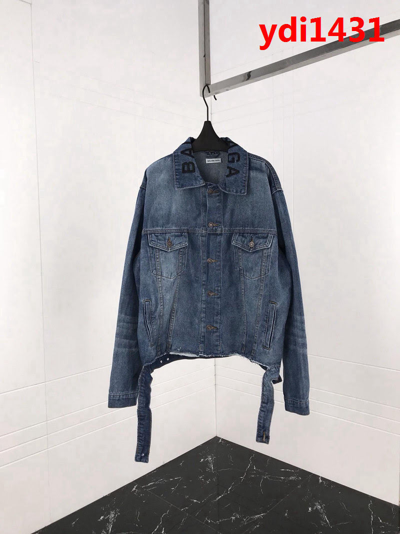 BALENCIAGA巴黎世家 18SS秋冬新款 刺繡logo翻領 下擺不規則剪裁 洗水牛仔夾克 藍色 男女同款 ydi1431