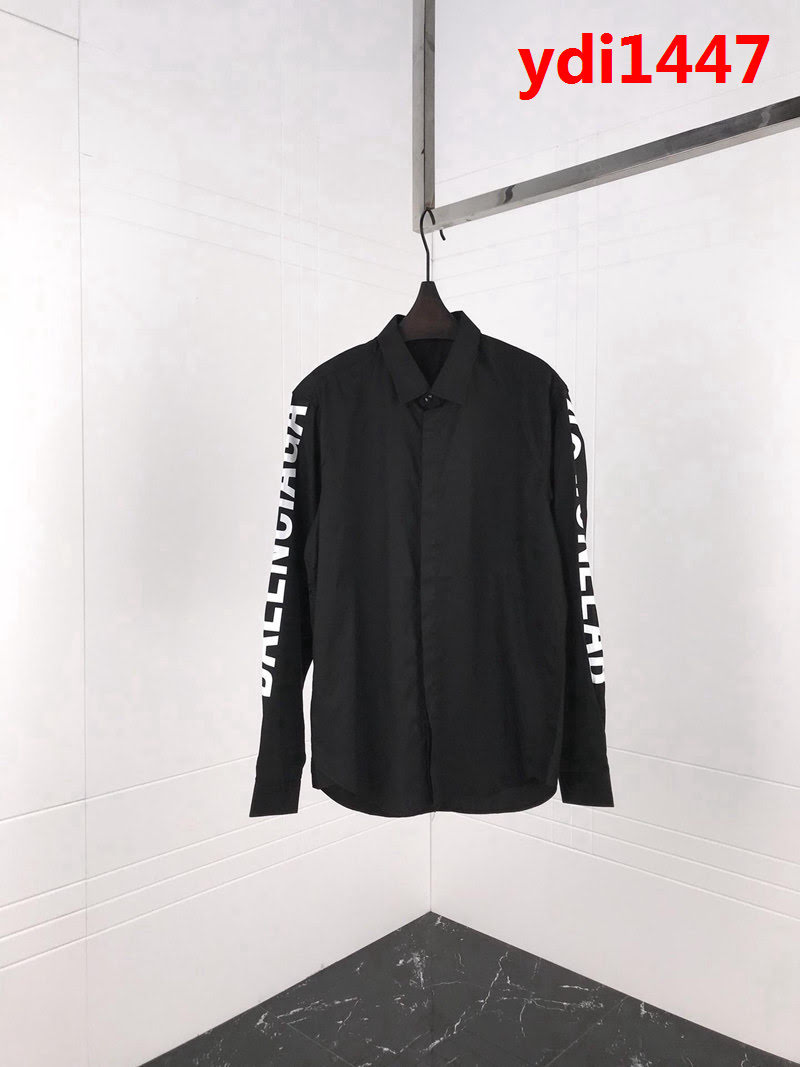 BALENCIAGA巴黎世家 18ss秋冬新款 胸前弧形字母印花logo 百搭襯衣 情侶款 ydi1447