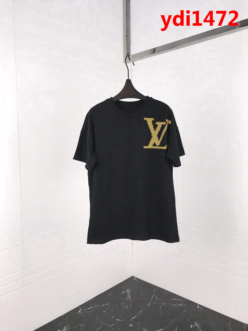 LV路易威登 19ss早春 胸口大倒字母限定款 精梳棉短袖 情侶款 ydi1472