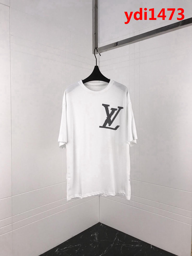 LV路易威登 19ss早春 胸口大倒字母限定款 精梳棉短袖 情侶款 ydi1473