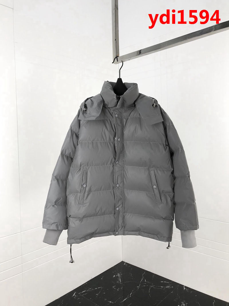 BALENCIAGA巴黎世家 18ss秋冬新款 背後刺繡品牌字母 反光灰色大版棉服 情侶款 ydi1594