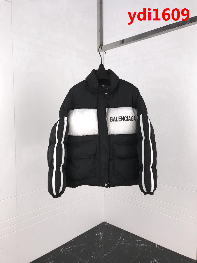 BALENCIAGA巴黎世家 18冬季新款 撞色拼接字母印花 保暖舒適棉服 男女同款 ydi1609
