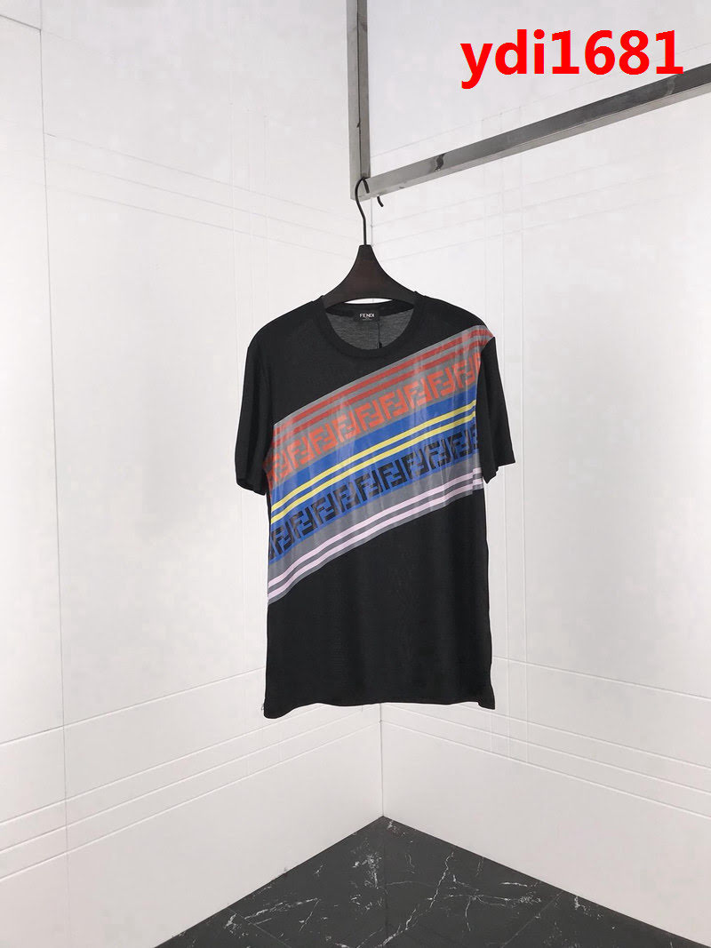FENDI芬迪 19ss早春新款 FF彩色拼LOGO印花 男款短袖T-shirt ydi1681