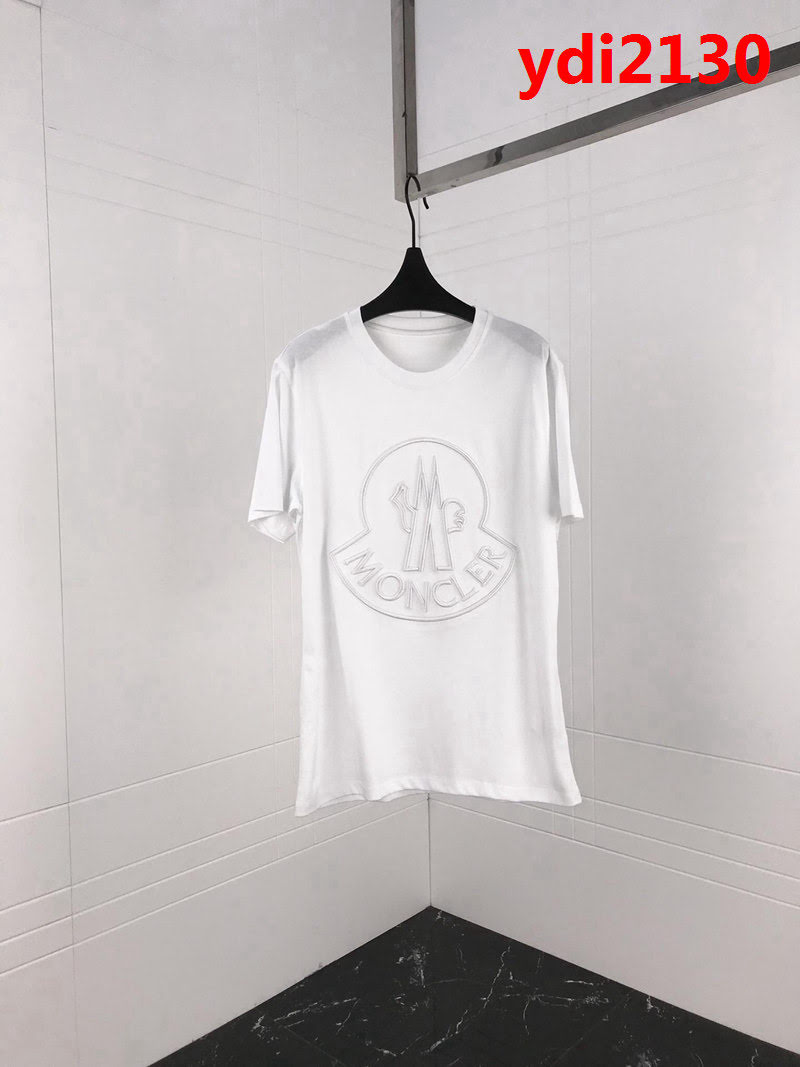 MONCLER蒙口 19ss早春新款 大logo刺繡圖案短袖 高密度立體刺繡工藝 簡約百搭款 ydi2130