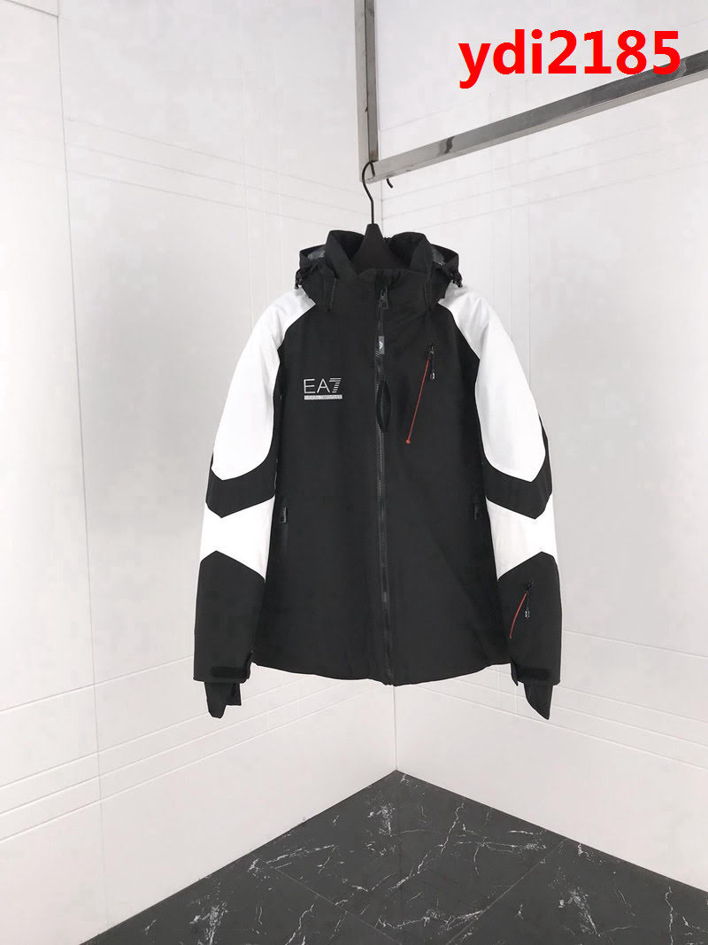Amani阿瑪尼 高端系列 戶外功能性 男款黑色羽絨服 ydi2185