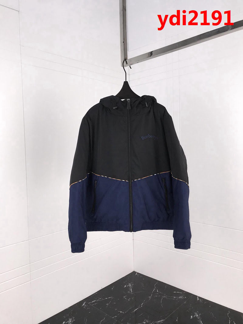 BURBERRY巴寶莉 18SS秋冬新款 撞色拼接 男款羽絨服 ydi2191