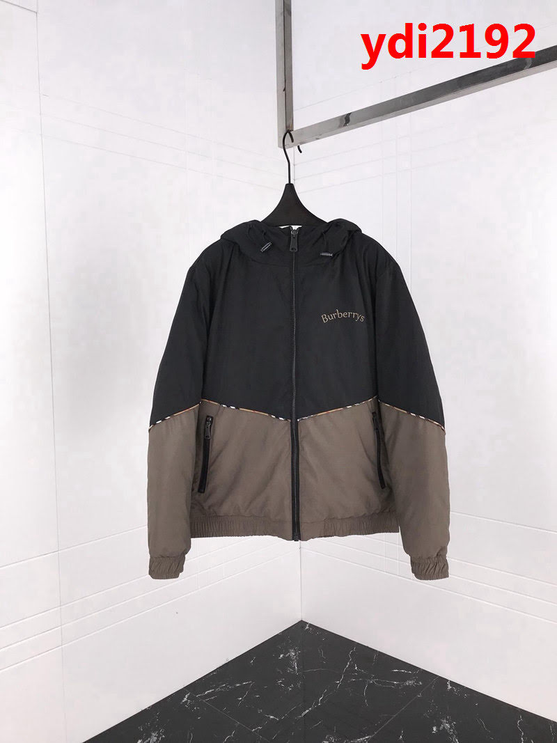 BURBERRY巴寶莉 18SS秋冬新款 撞色拼接 男款羽絨服 ydi2192