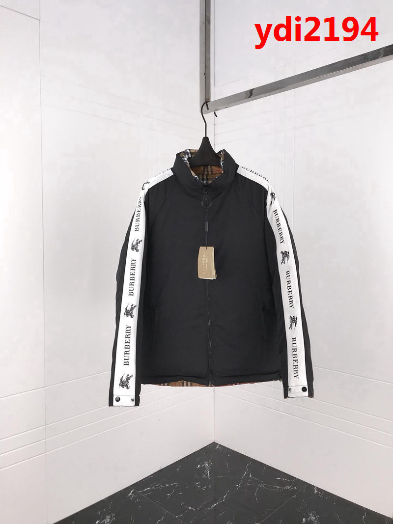 BURBERRY巴寶莉 爆款 18ss秋冬新款 兩面穿 白鴨絨 男款羽絨服 一衣兩穿 ydi2194