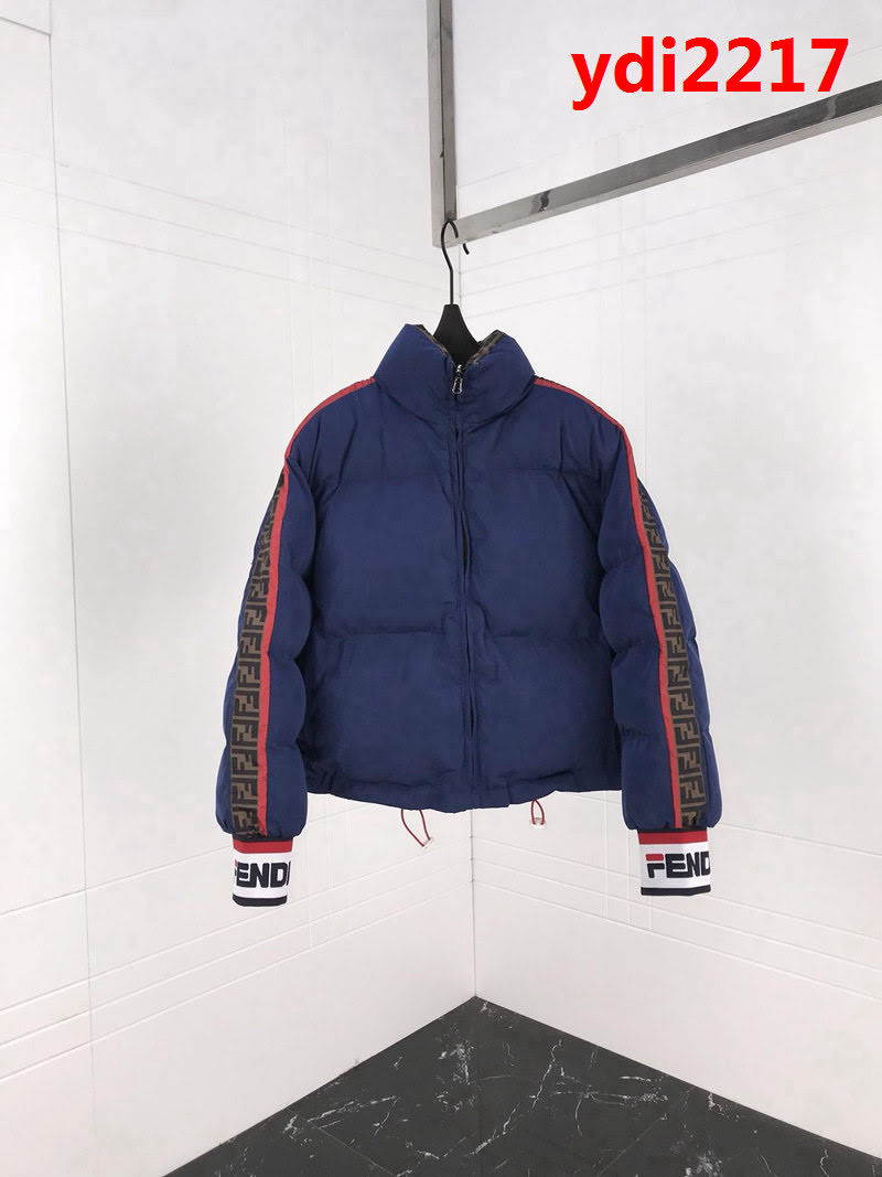 FENDI芬迪 專櫃同步 18秋冬新款 FF圖案 男款兩面穿棉服 ydi2217