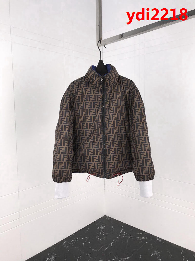 FENDI芬迪 專櫃同步 18秋冬新款 FF圖案 男款兩面穿棉服 ydi2218