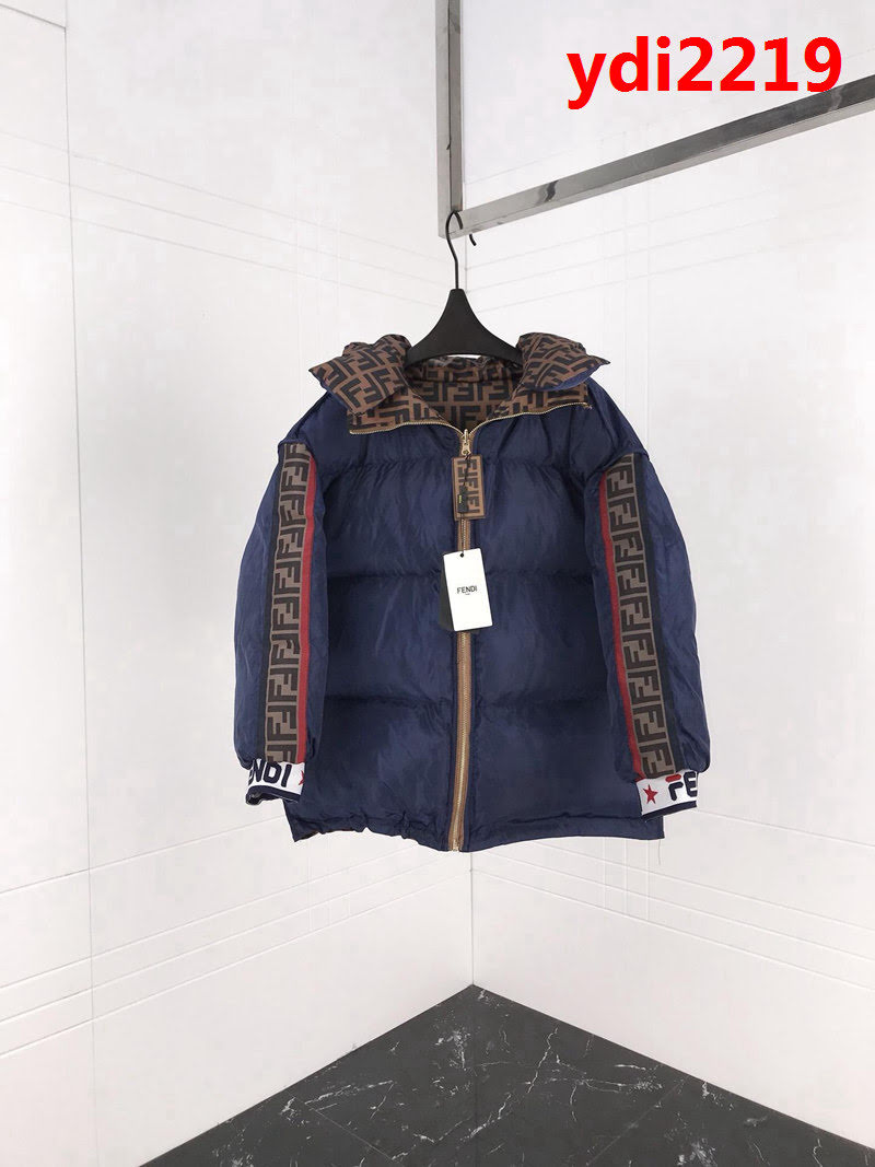 FENDI芬迪 18專櫃同步 秋冬新款 全方位FF圖案 兩面穿 羽絨棉服 情侶款 ydi2219