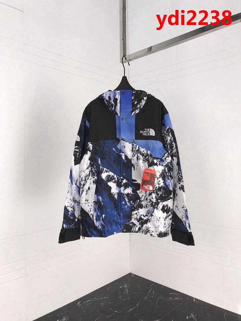 SUPREME The North Face 17FW TNF 聯名 雪山衝鋒衣 可防風 防紫外線加輕微防水功能 高版本情侶款 ydi2238