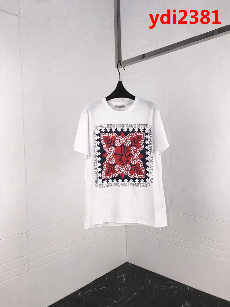 Valentino 華倫天奴 19ss早春新款 官網同步發售 蝴蝶圖騰印花短袖 定制精梳棉面料 男女同款 ydi2381