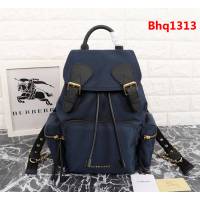 BURBERRY巴寶莉 中號 The Rucksack軍旅背包 3D立體徽標 多功能雙肩包  Bhq1313