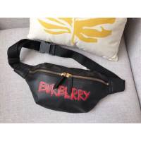Burberry專櫃新款包包 巴寶莉2018款塗鴉logo腰包胸包  db1005
