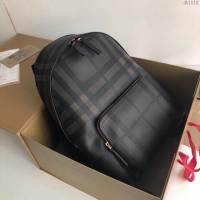 Burberry專櫃新款雙肩包 巴寶莉London格紋男士雙肩包後背包  db1018