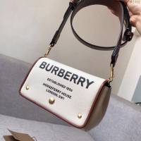 Burberry專櫃新款女包 巴寶莉走秀款帆布相機包單肩斜挎女包  db1062