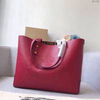 Burberry專櫃新款女包 大號Burberry壓花徽章 巴寶莉敞口托特包  db1084