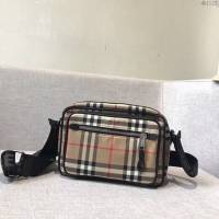 Burberry專櫃新款包包 巴寶莉新款格紋斜背包 吳亦凡同款相機包  db1122