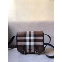 Burberry專櫃新款男包 巴寶莉馬鞍包 Burberry格紋男士郵差包  db1126