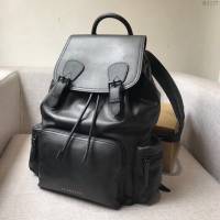 Burberry專櫃新款雙肩包 巴寶莉The Rucksack軍旅男女通用背包  db1127