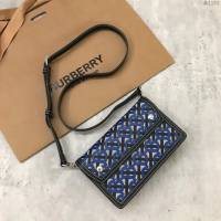Burberry專櫃新款女包 巴寶莉品牌Horseferry印花斜背包  db1163