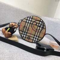 Burberry專櫃新款女包 巴寶莉限量版塗鴉系列圓形斜背包 Vintage復古格紋女包  db1187