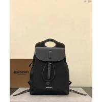 Burberry專櫃新款包包 巴寶莉新款雙肩包 經典pocket口袋包  db1189
