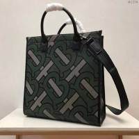 Burberry專櫃新款男包 巴寶莉TB專屬標識圖案提花手提包 男士托特包  db1234