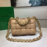 Bottega veneta高端女包 96008 寶緹嘉新款枕頭鏈條包  BV經典款單肩斜挎手提女包  gxz1194