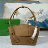 Bottega veneta高端女包 KF009 寶緹嘉爆款ARCO編織款荔枝紋手提包 BV經典款ARCO蝙蝠包  gxz1217