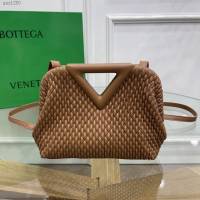 Bottega veneta高端女包 8546B BV寶緹嘉2021包包最新triangle倒三角手提單肩斜挎包三角包  gxz1280
