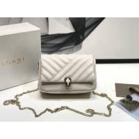 Bvlgari女包 寶格麗迷你號新品 幾何形狀鏈條斜挎包 Serpenti Cabocho Mini蛇頭包 B288760  fyd1524