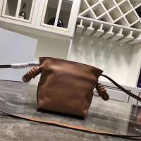 LOEWE女包 綿羊皮 Mini福袋 261843 羅意威女斜挎包  sl2074