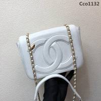 CHANEL香奈兒 独家背景实拍 Chane1 OHANEL 2019最新款口盖包 进口小羊皮 内里搭配牛仔布 可单肩可斜挎  Cco1132