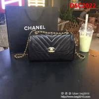 香奈兒CHANEL 57700 2018最新款爆款油臘皮鏈條包 DSC2022
