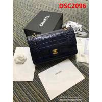 香奈兒CHANEL 寶蘭色A01112新款經典CF小牛皮壓花鱷魚紋時尚單肩鏈條口蓋包 DSC2096