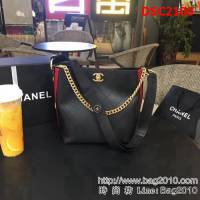 香奈兒CHANEL 93659 93660 2018秋冬 小牛皮金屬扣肩帶嬉皮包手提單肩包 DSC2100