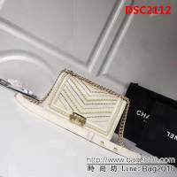 香奈兒CHANEL 米白色2018FW款皺紋小牛皮編織V線鏈條單肩斜挎包 DSC2112
