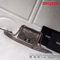 香奈兒CHANEL 銅灰色2018FW款皺紋小牛皮編織V線鏈條單肩斜挎包 DSC2119