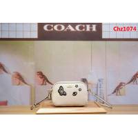 COACH蔻馳 專櫃新款 限量款 25946女款 雙拉鏈小挎包 女士勳章蝴蝶款 小方包  Chz1074