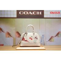 COACH蔻馳 最新款貝殼包 C家25911 全皮白色搭配可愛櫻桃霜淇淋圖案  Chz1121