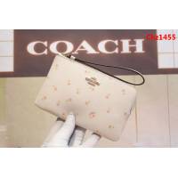 COACH蔻馳 原單 專櫃新款 28384 手挽包 白色櫻桃零錢包  Chz1455