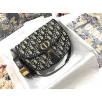 Dior女包 迪奧bobby藍色中號小豬包 Dior肩背斜挎包  dfk1707