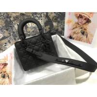 Dior女包 迪奧Lady四格磨砂徽章啞光戴妃包 Dior手提肩背斜挎包  dfk1813